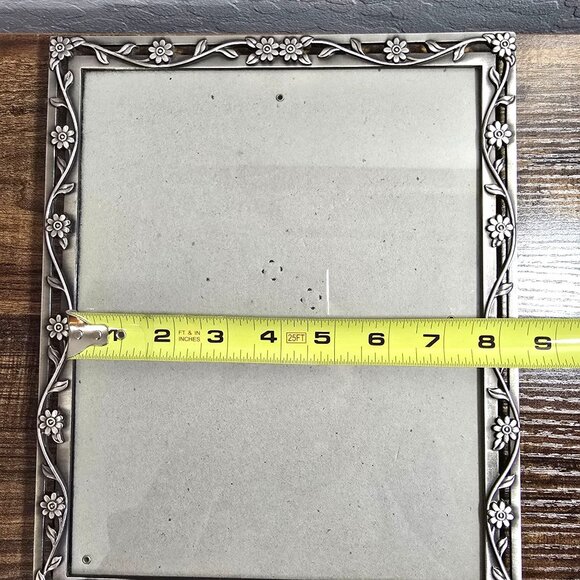 Floral Embossed Silver-Tone Picture Frame 8x10 Metal By Elsa L. Inc. China - Picture 10 of 11